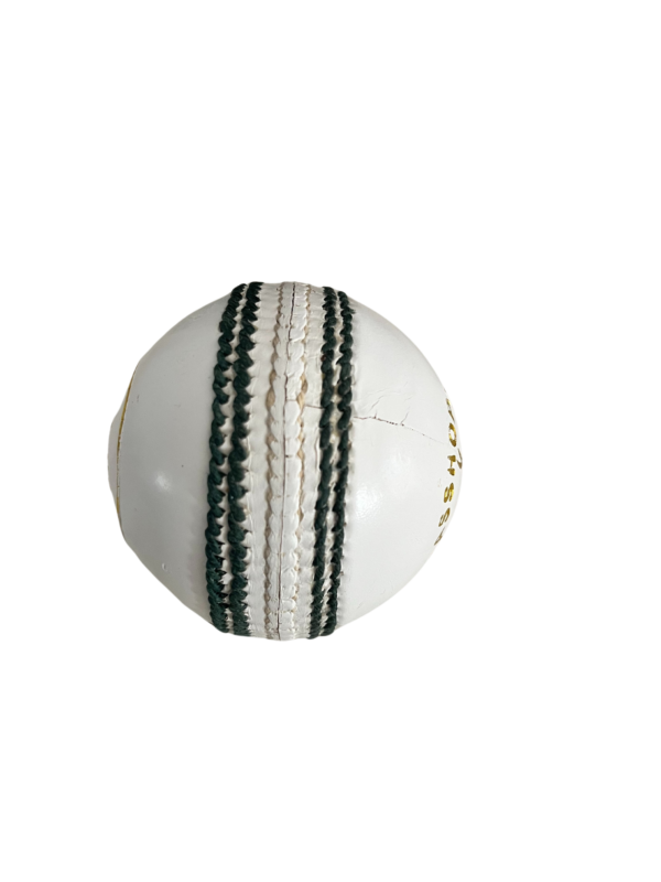 Grasshopper Clubman White Leather Ball – Perfect for Club Cricket