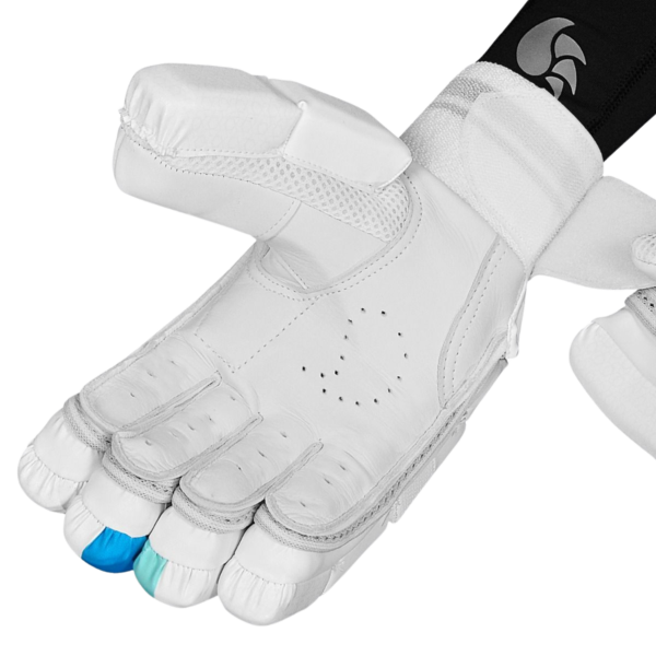 DSC Cynos 1010 Batting Gloves RH/LH – Modern, Durable Design
